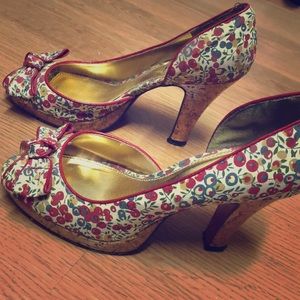 Vintage style heels